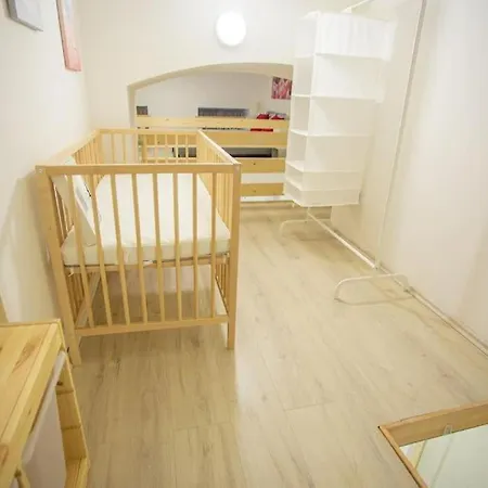 Apartment Charming In Downtown Josika St, Paprika Budapest